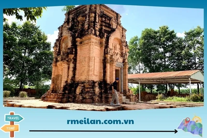 Những điều cần biết khi trải nghiệm tham quan Tháp Chóp Mạt 
